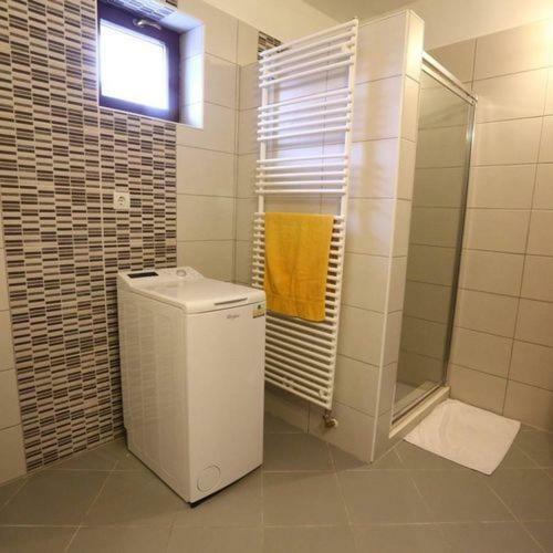 Tiszavirág Vendégház Tiszabábolna Esterno foto